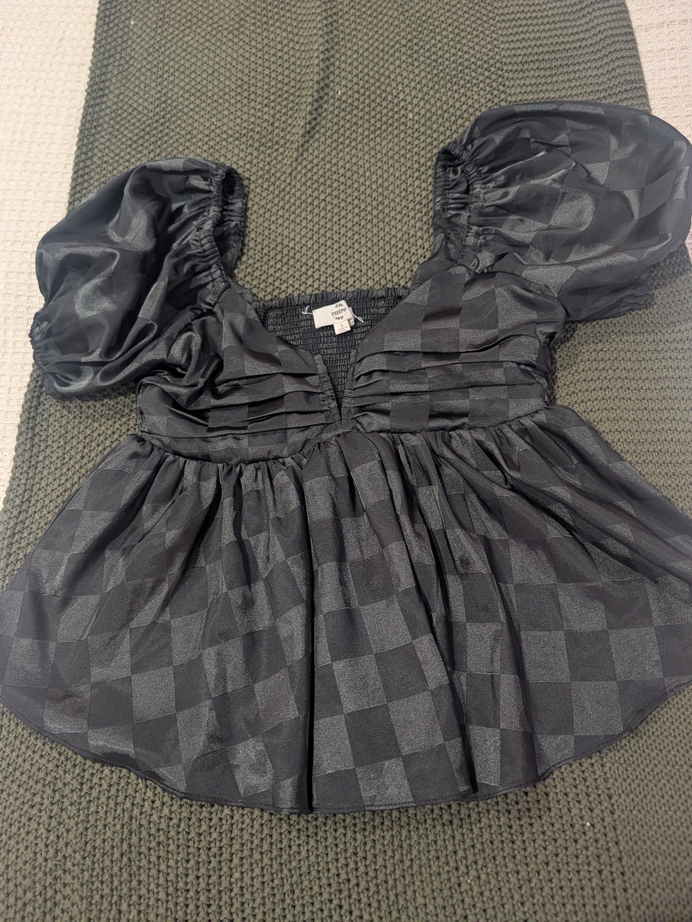 entro Black Check Puff-Sleeve Party Dress